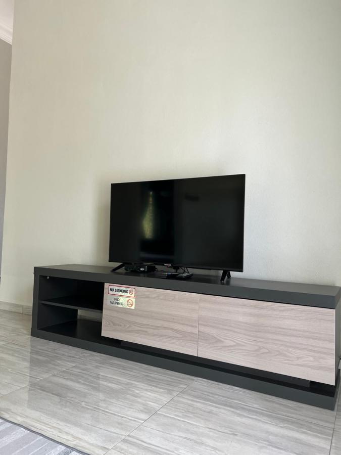 Majestic Homestay - Pasir Puteh Luaran gambar