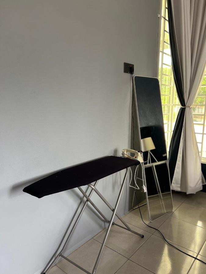 Majestic Homestay - Pasir Puteh Luaran gambar